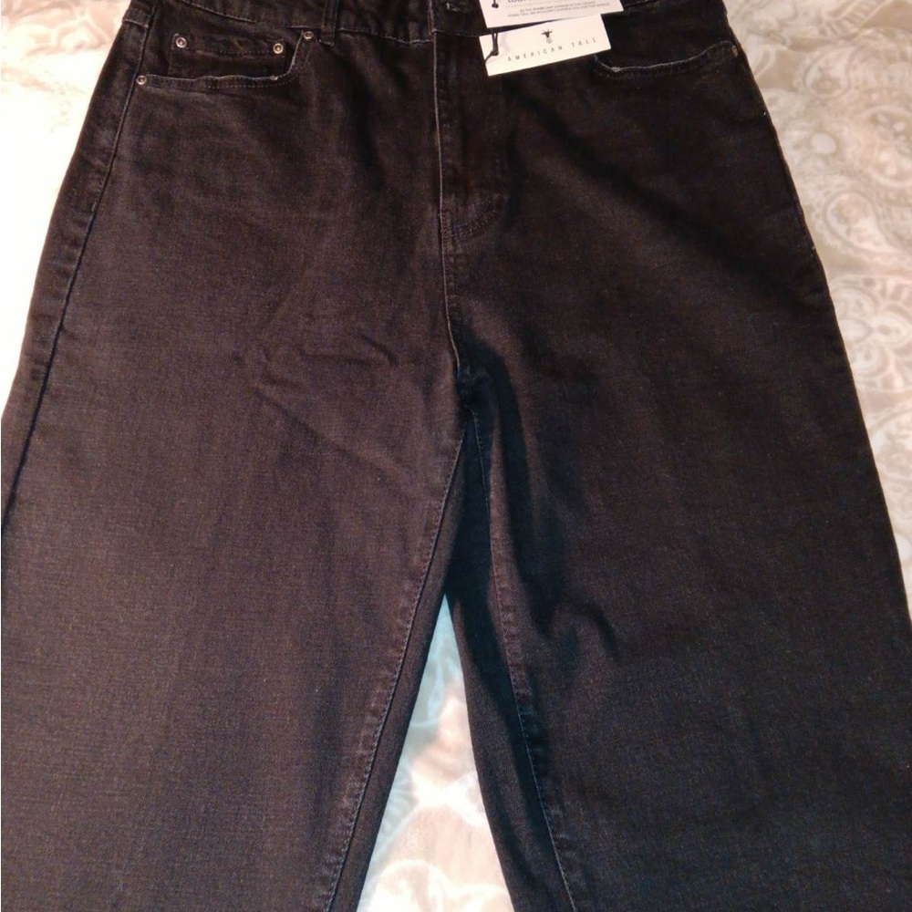 Women's Black Straight Leg Jeans